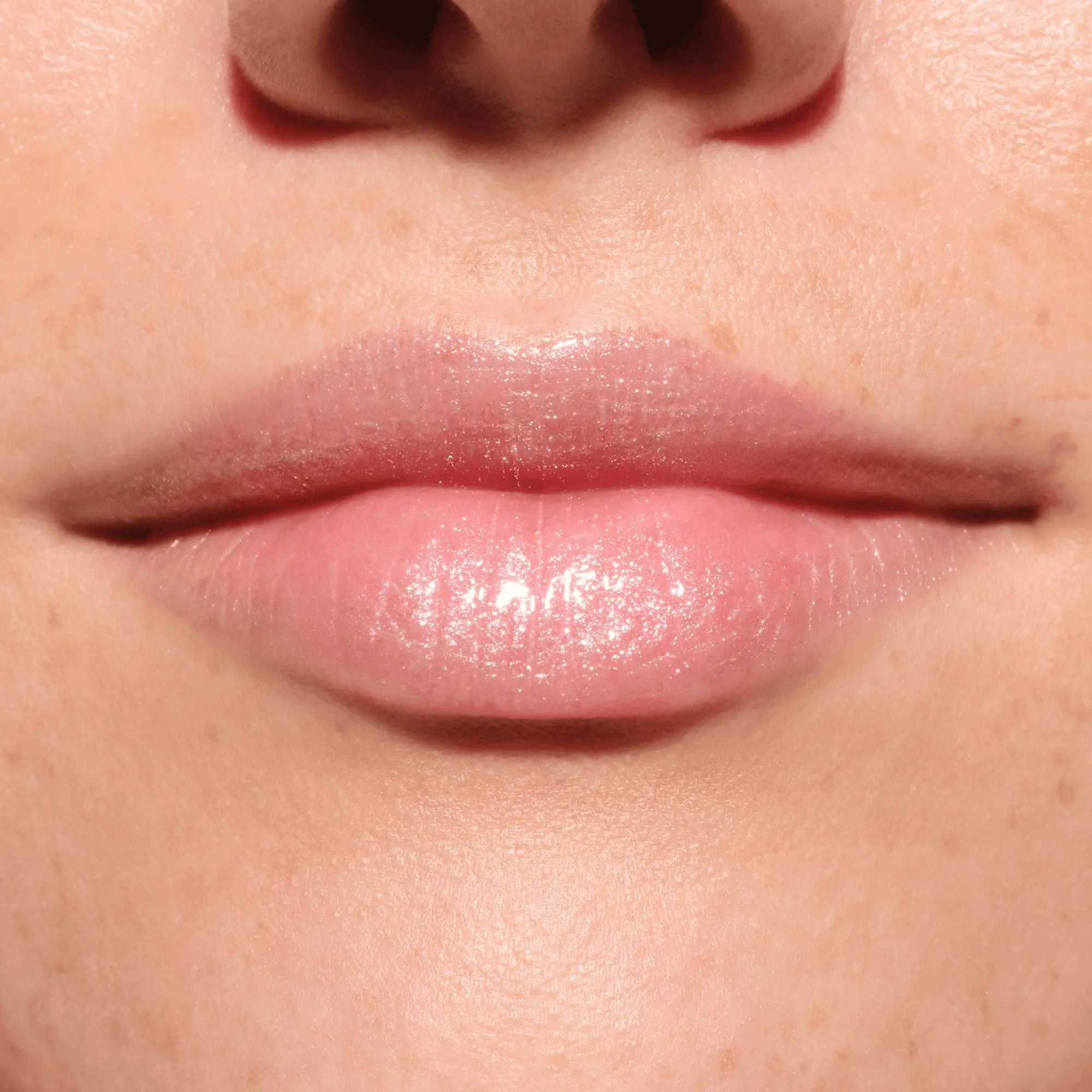 Diamond Glaze Lip Gloss 020 Poppin' Glitters - Image 4