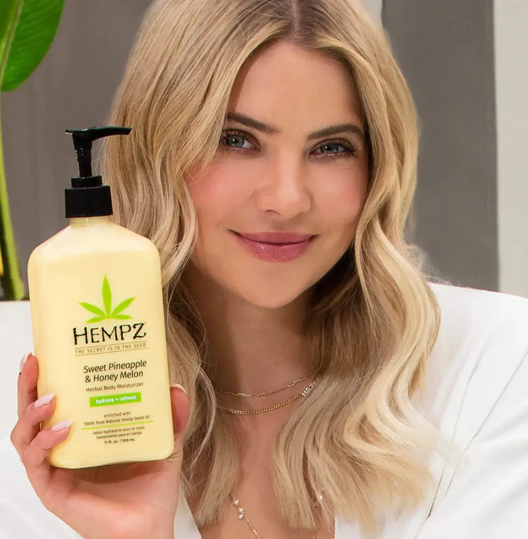 Sweet Pineapple & Honey Melon Herbal Body Moisturizer 500 ml. - Image 2